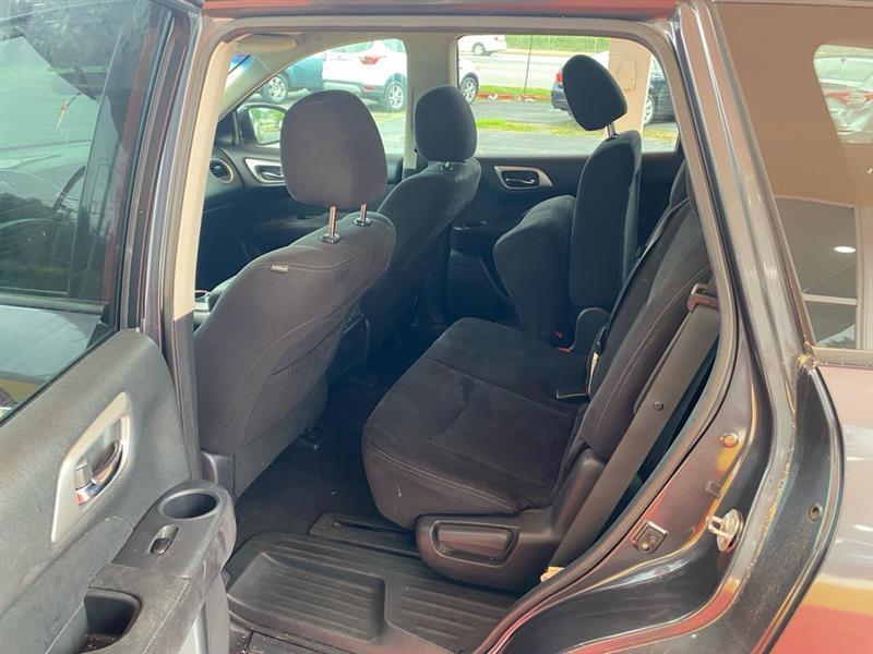 Nissan Pathfinder  2014