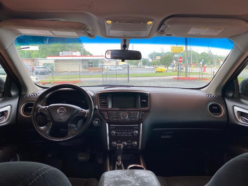 Nissan Pathfinder  2014