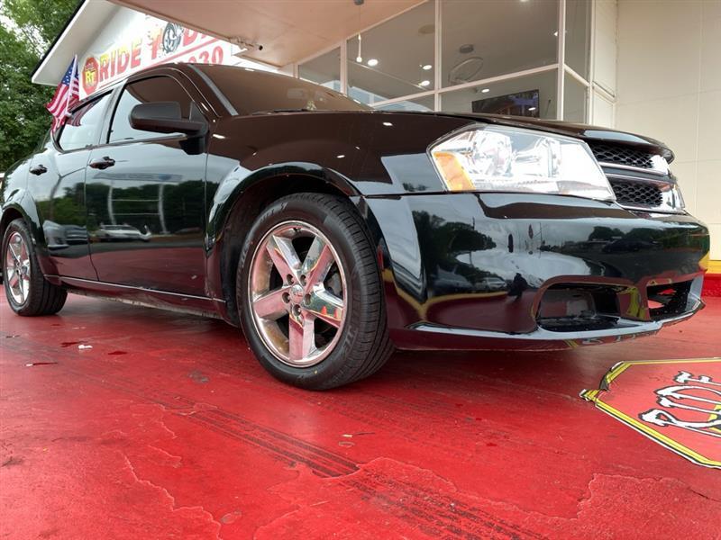 Dodge Avenger  2011