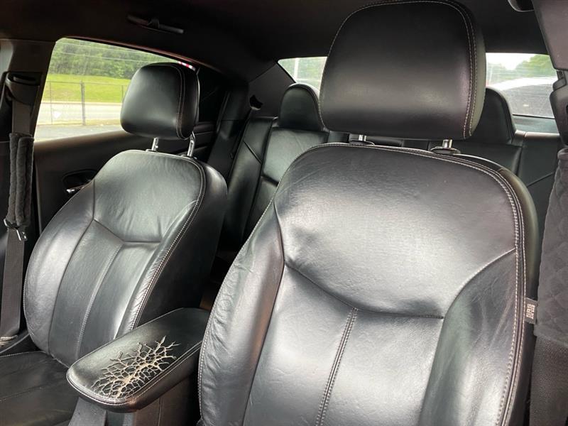 Dodge Avenger  2011