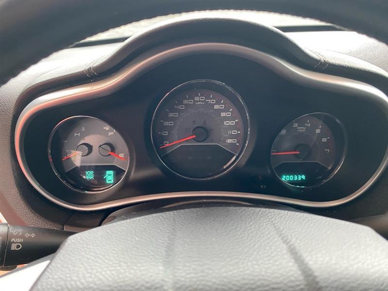 Dodge Avenger  2011