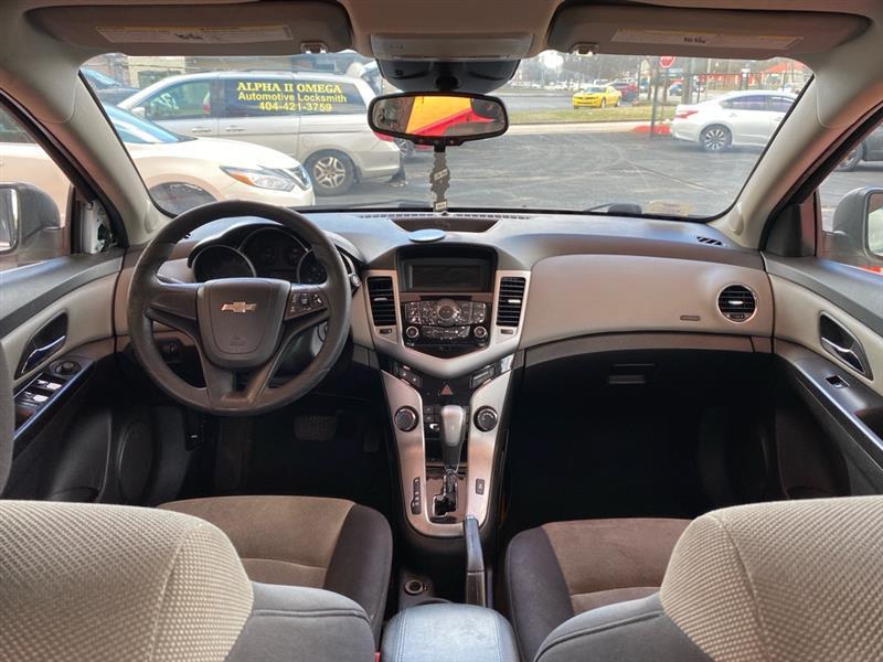 Chevrolet Cruze  2012