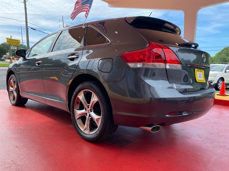 Toyota Venza  2010
