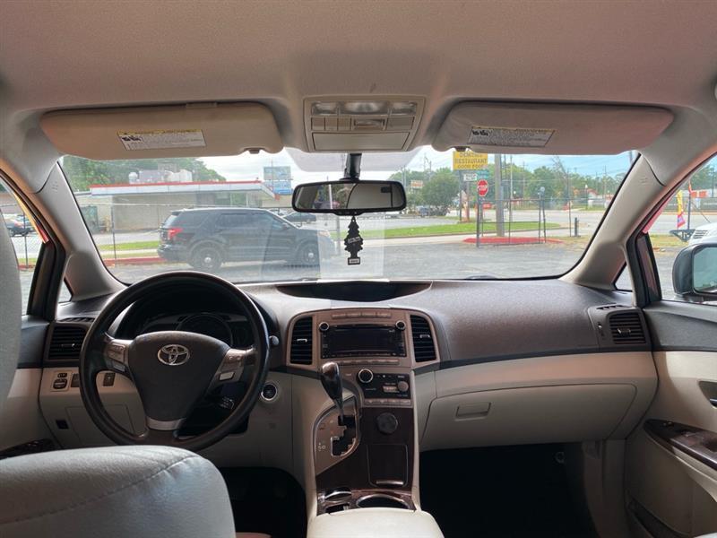 Toyota Venza  2010