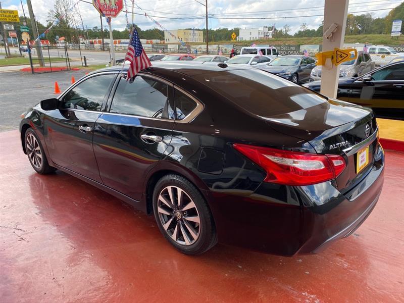 Nissan Altima  2017