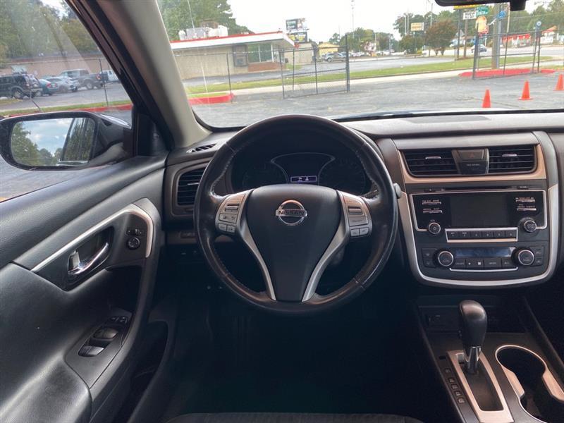 Nissan Altima  2017