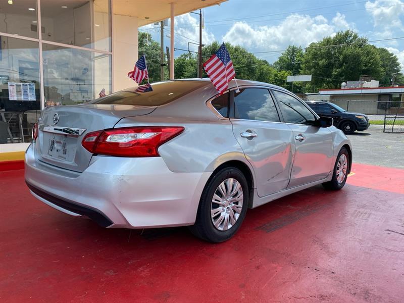 Nissan Altima  2017