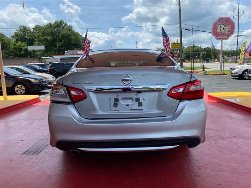 Nissan Altima  2017