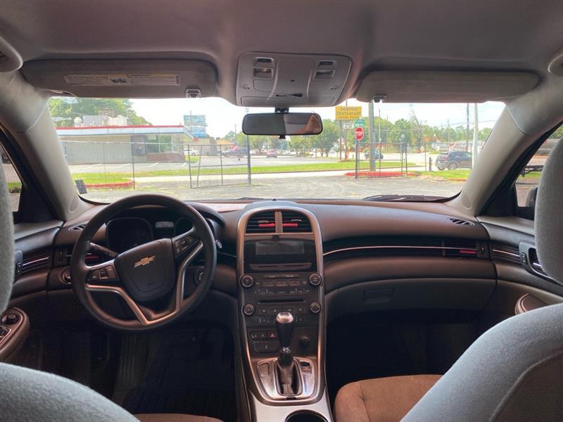 Chevrolet Malibu  2013