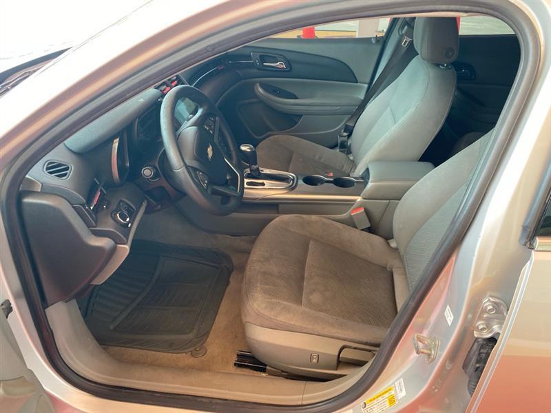 Chevrolet Malibu  2013