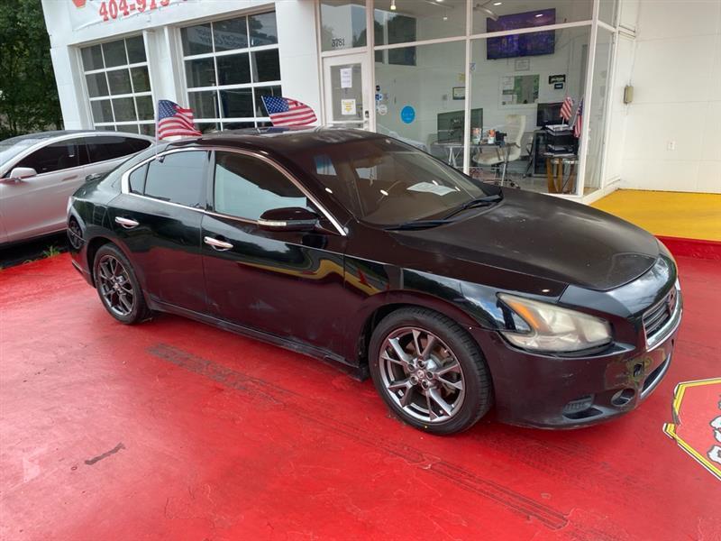 Nissan Maxima  2012