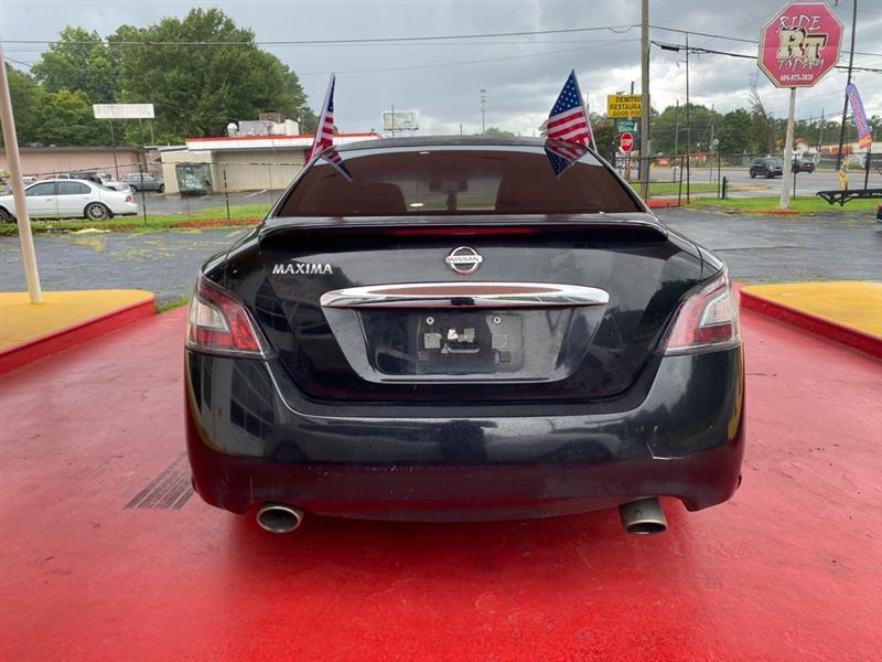 Nissan Maxima  2012