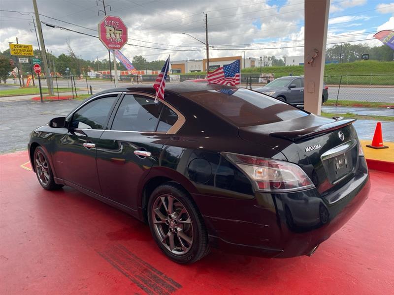 Nissan Maxima  2012