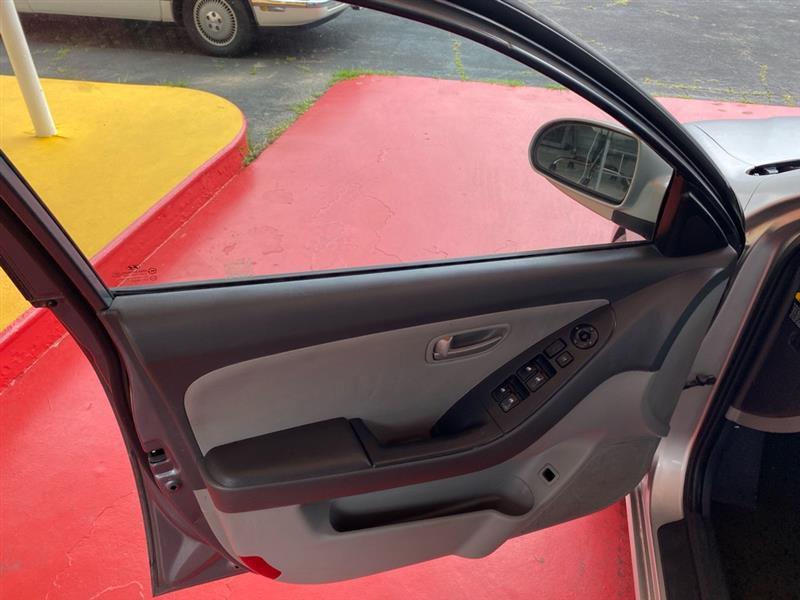 Hyundai Elantra  2008