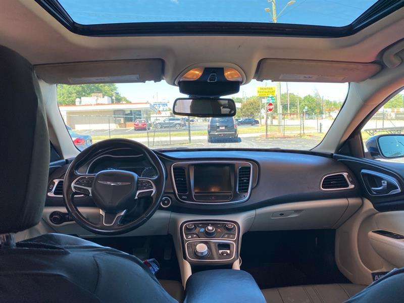 Chrysler 200  2016