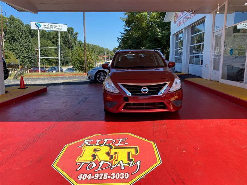 Nissan Versa  2017