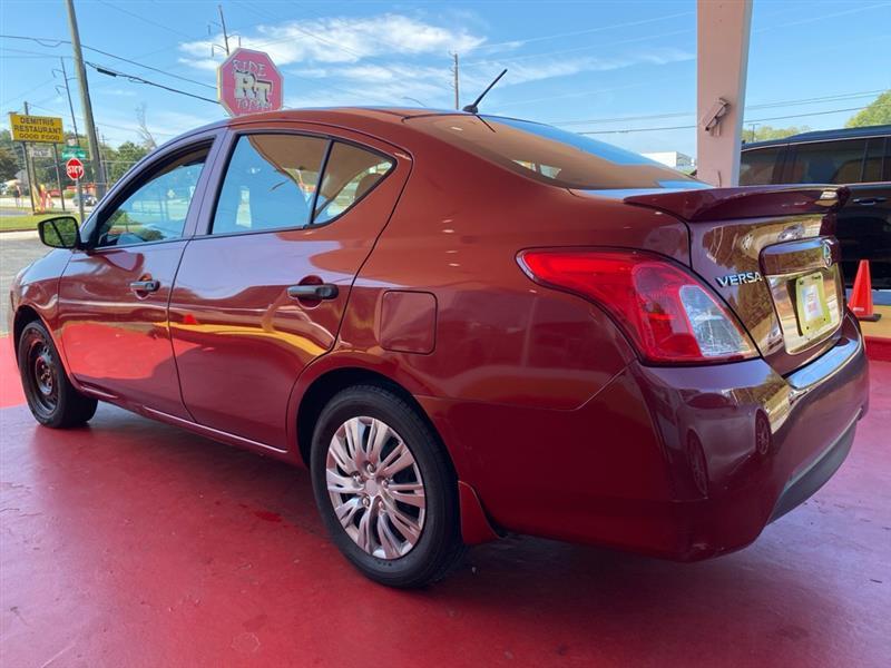Nissan Versa  2017