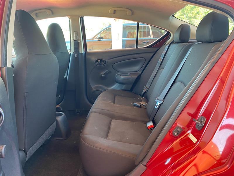 Nissan Versa  2017