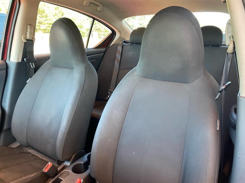 Nissan Versa  2017
