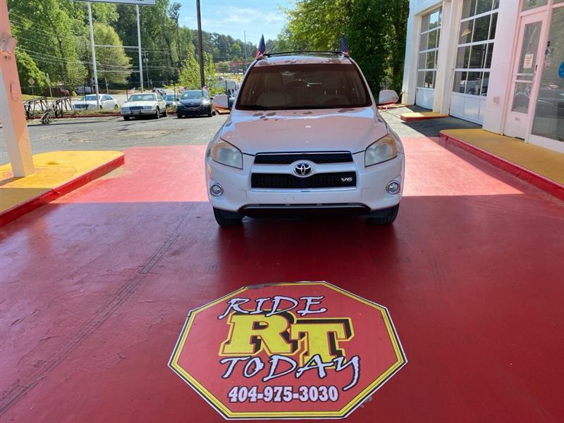 Toyota RAV4  2011