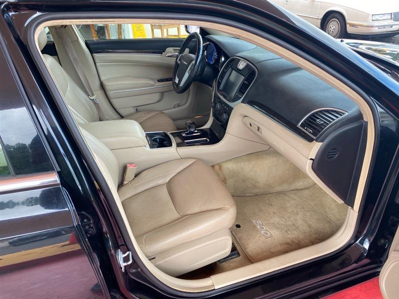 Chrysler 300  2013