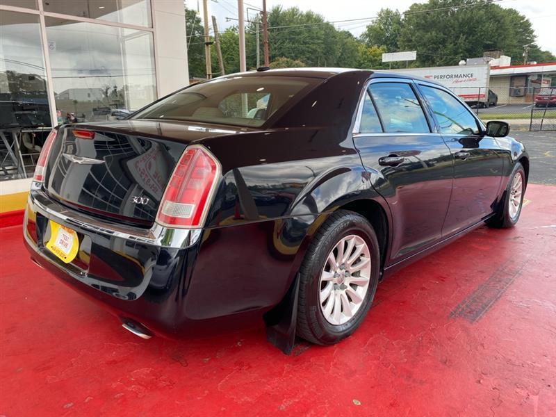 Chrysler 300  2013