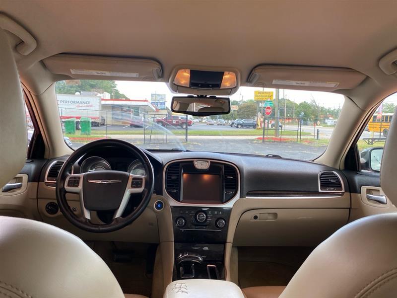 Chrysler 300  2013