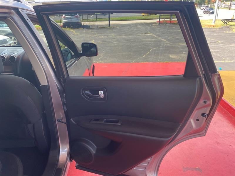 Nissan Rogue  2013