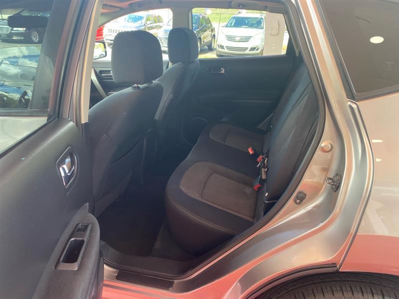 Nissan Rogue  2013