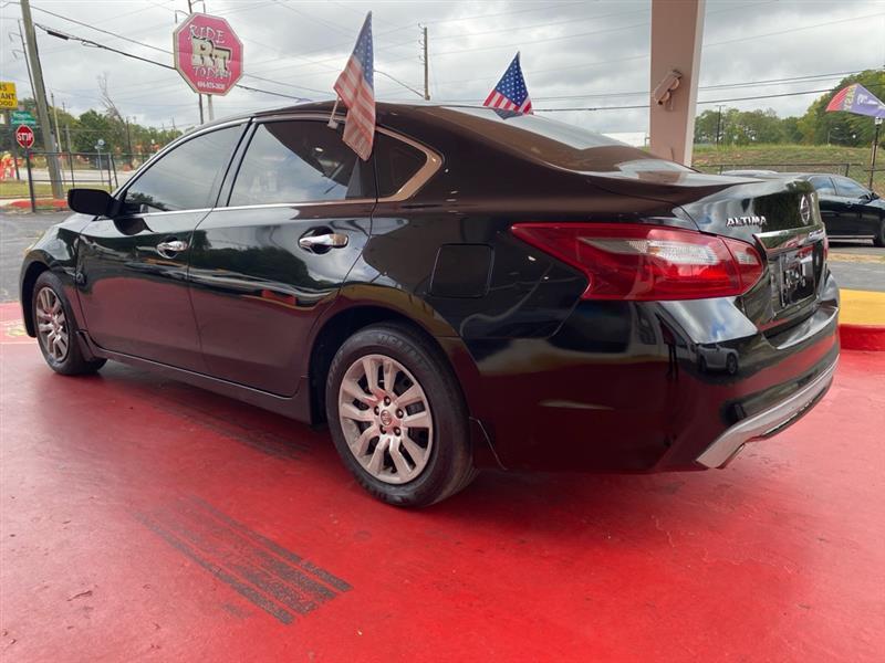 Nissan Altima  2018