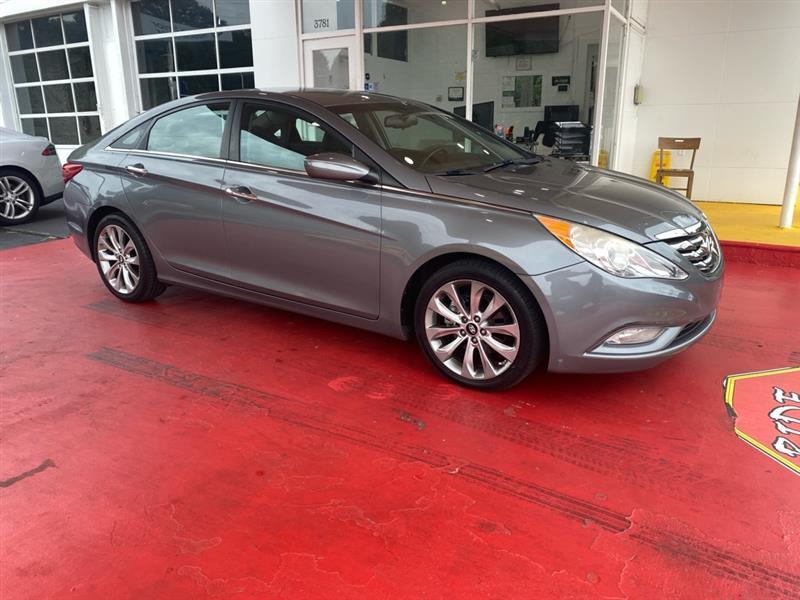 Hyundai Sonata  2013