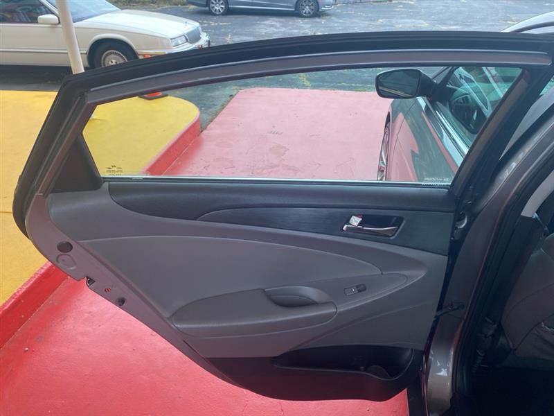 Hyundai Sonata  2013