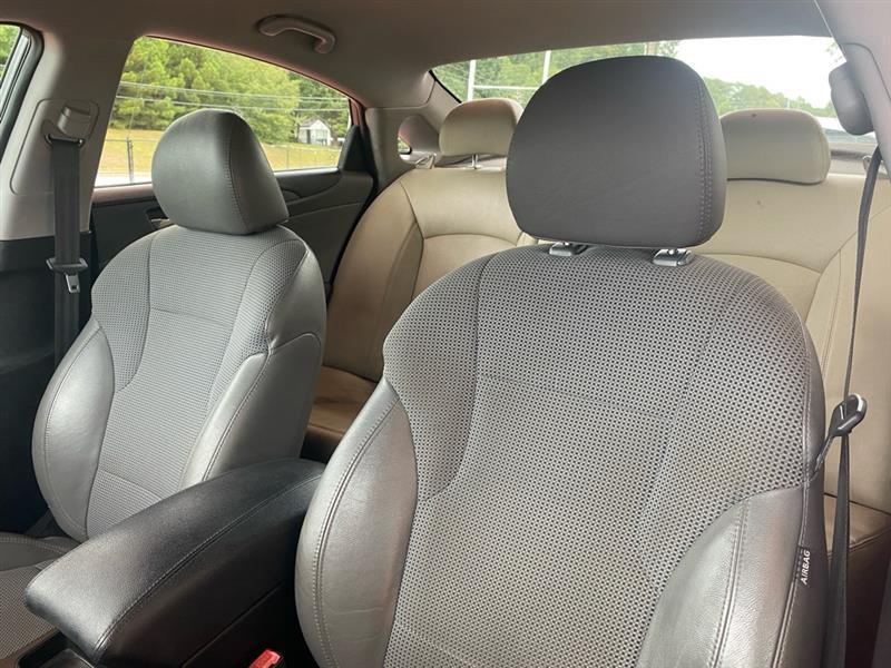 Hyundai Sonata  2013