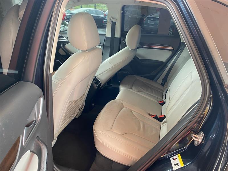 Audi Q3  2015
