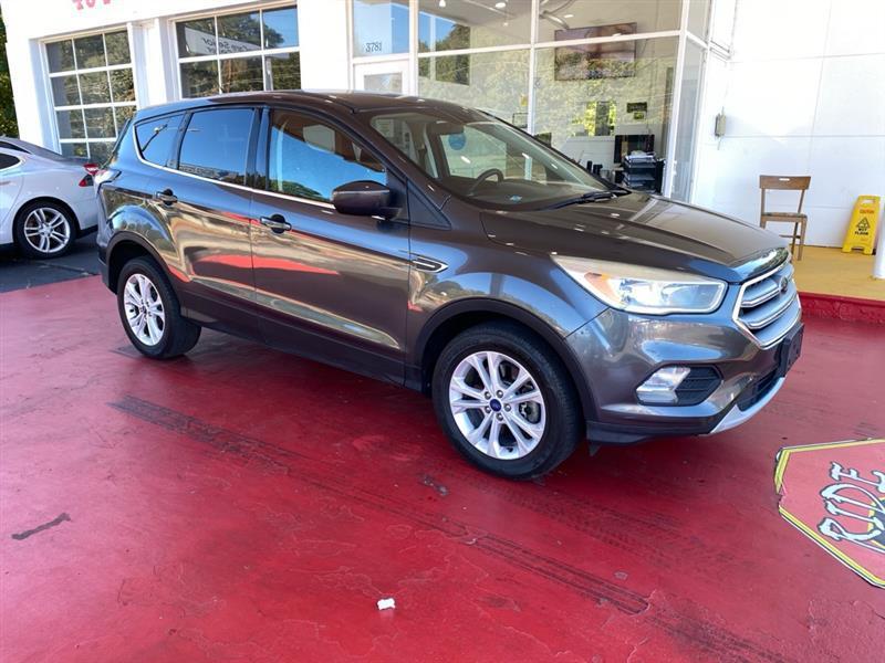 Ford Escape  2017
