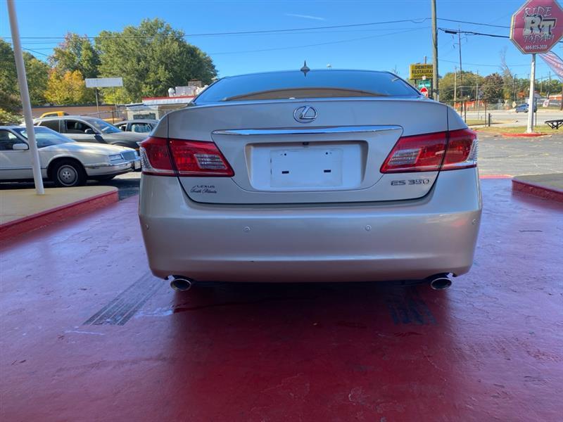 Lexus ES 350  2011