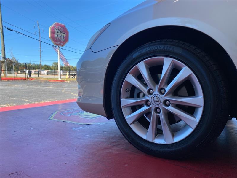 Lexus ES 350  2011