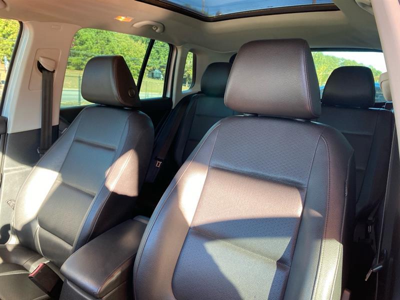Volkswagen Tiguan  2013