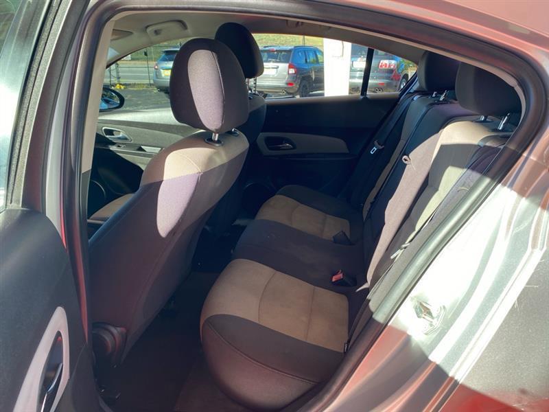 Chevrolet Cruze  2012