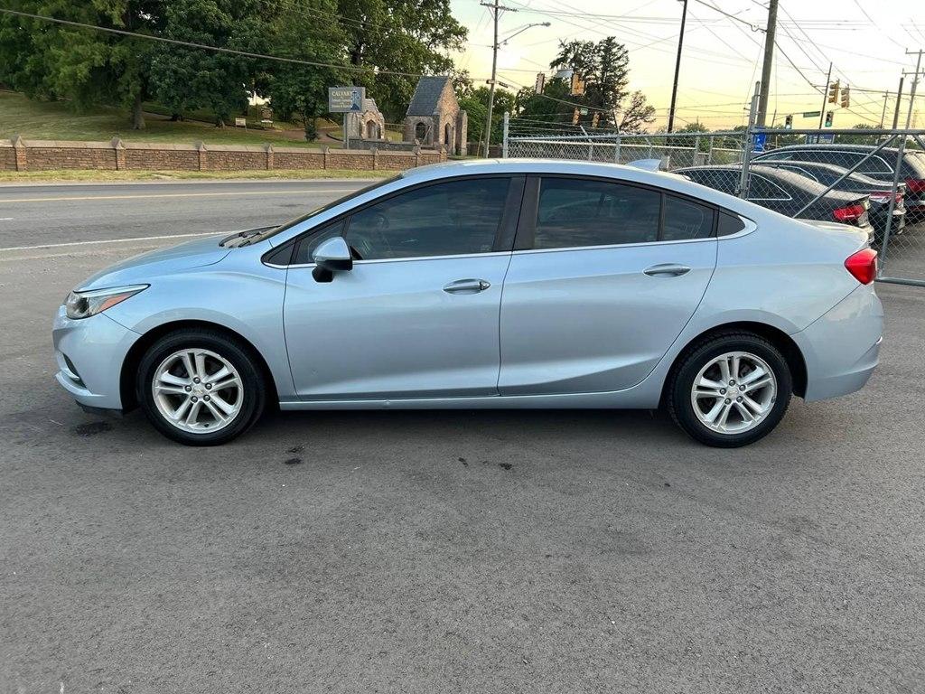 Chevrolet Cruze 4dr Sdn 1.4L LT w/1SD 2017