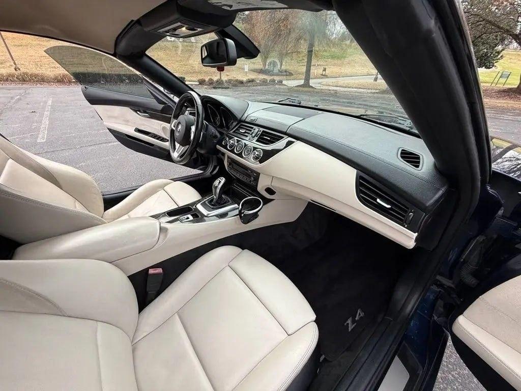 BMW Z4 2dr Roadster sDrive35i 2009
