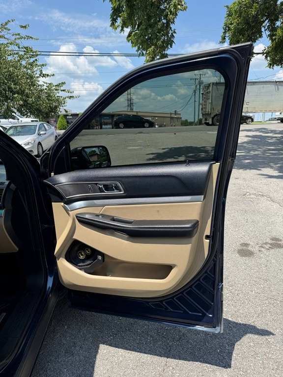 Ford Explorer FWD 4dr XLT 2016