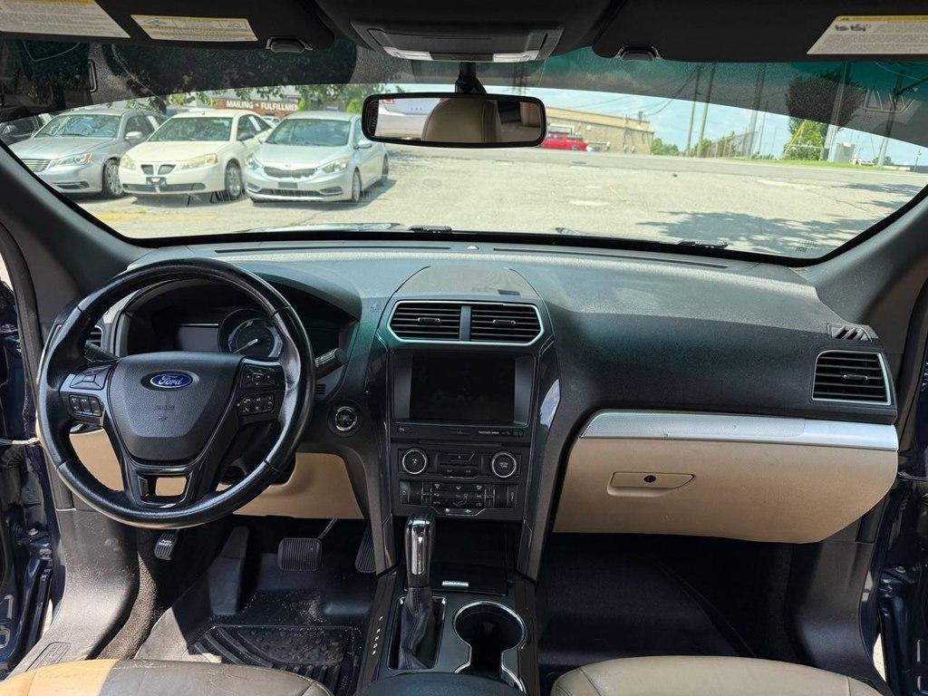 Ford Explorer FWD 4dr XLT 2016