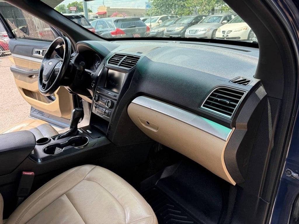 Ford Explorer FWD 4dr XLT 2016