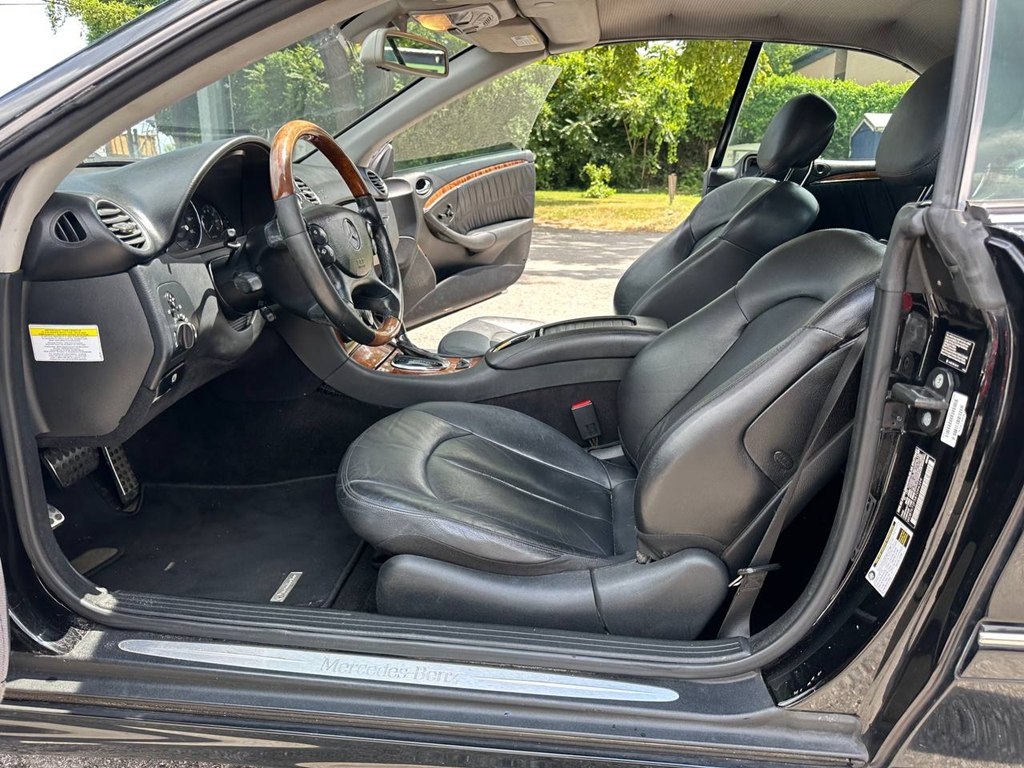 Mercedes-Benz CLK-Class 2dr Cabriolet 5.5L 2008