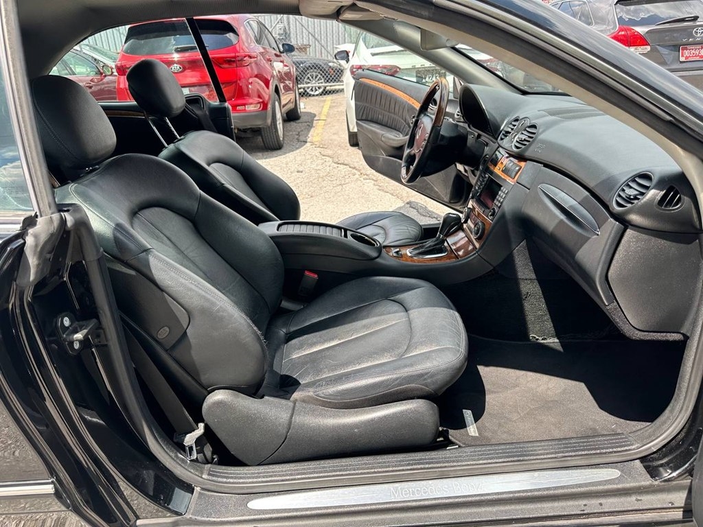 Mercedes-Benz CLK-Class 2dr Cabriolet 5.5L 2008