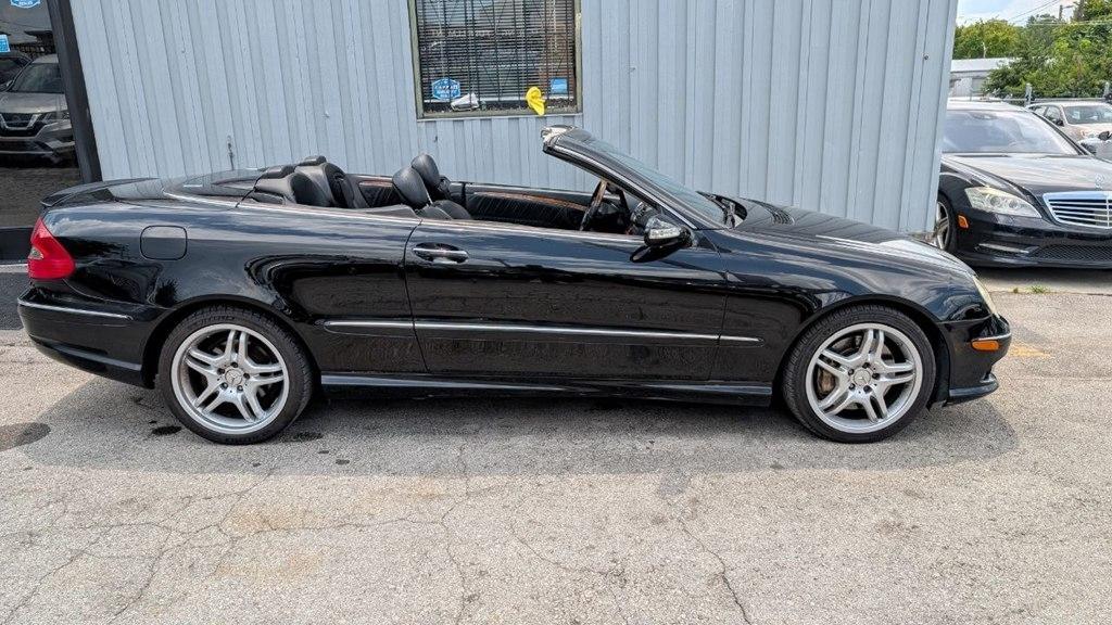 Mercedes-Benz CLK-Class 2dr Cabriolet 5.5L 2008