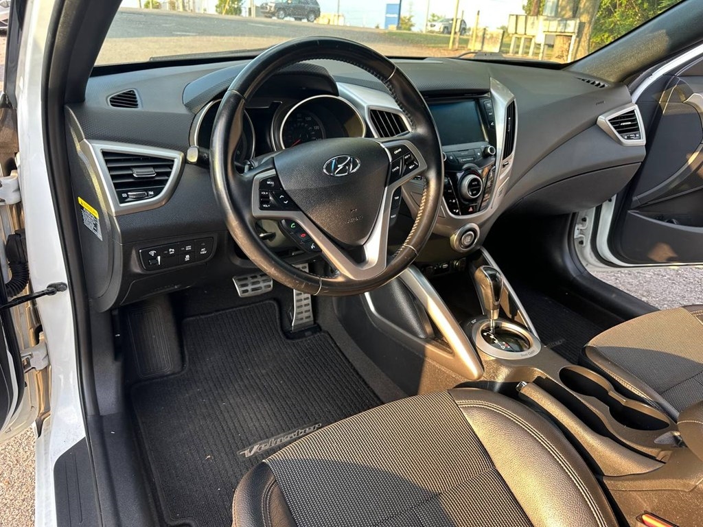 Hyundai Veloster 3dr Cpe Auto 2016