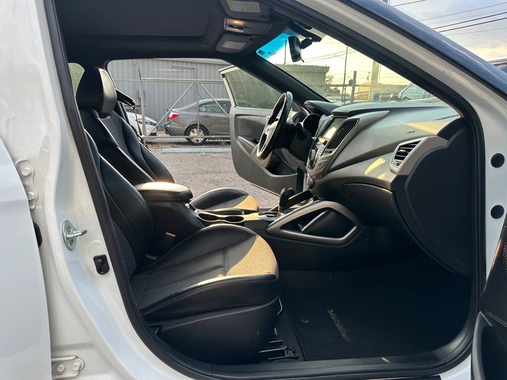 Hyundai Veloster 3dr Cpe Auto 2016