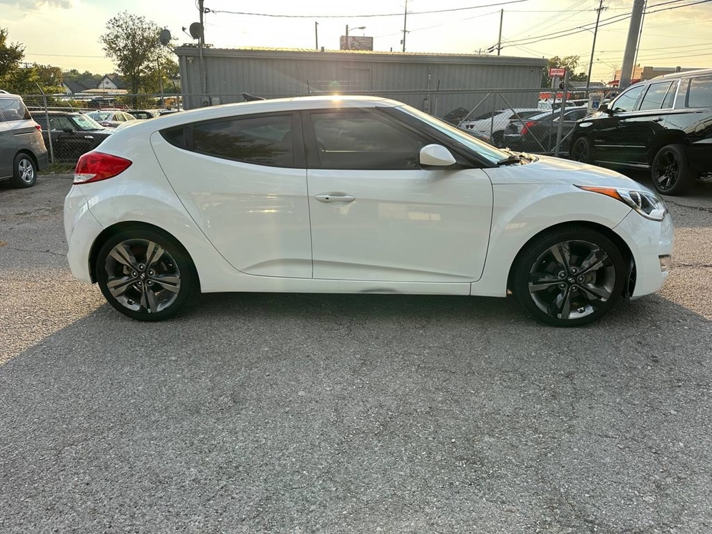 Hyundai Veloster 3dr Cpe Auto 2016